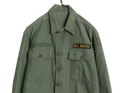 60s 米軍実物 US ARMY コットン サテン ユーティリティ シャツ M 程 古着 ヴィンテージ 1st 初期 筒袖 ミリタリー 軍物 OG107 ワッペン付き