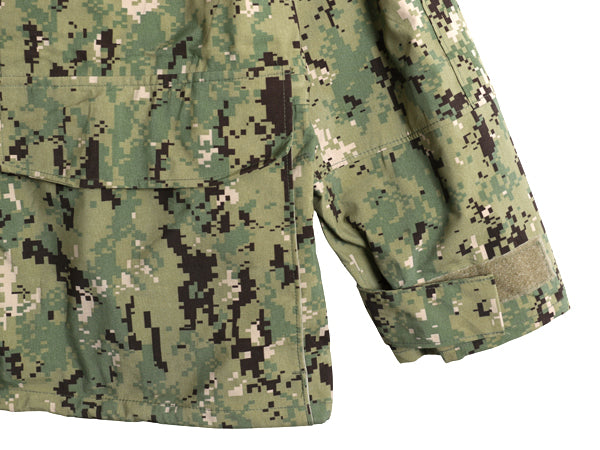 デッドストック 米軍実物 USN ネイビー ゴアテックス ジャケット MEDIUM SHORT 17年製 マンパ AOR2 ECWCS デジタル ウッドランドカモ 迷彩 