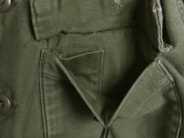 60s 米軍実物 US ARMY コットン サテン ユーティリティ シャツ M / ヴィンテージ OG107 シャツ袖 2nd 軍物 ミリタリー ワッペン付き カーキ