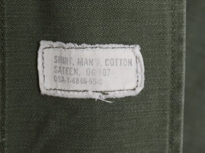60s 米軍実物 US ARMY コットン サテン ユーティリティ シャツ メンズ S 程 / 65年製 ヴィンテージ ミリタリー 筒袖 3rd OG107 フルパッチ
