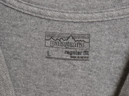 パタゴニア プリント 長袖 Tシャツ メンズ L / 17年製 アウトドア ロンT ロングスリーブ P-6 グラフィック ショップ ステッカー カットソー