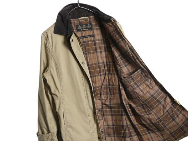 バブアー ハーフ コート レディース L 程 Barbour 中綿 キルティング ジャケット ジャンパー 3ワラント ノンオイルド フルジップ ベージュ