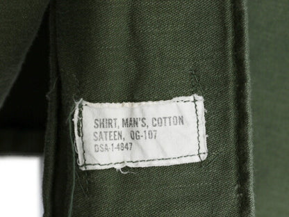 60s 米軍実物 US ARMY コットン サテン ユーティリティ シャツ メンズ S 程 ヴィンテージ ミリタリー 軍物 筒袖 3rd OG107 アーミー カーキ