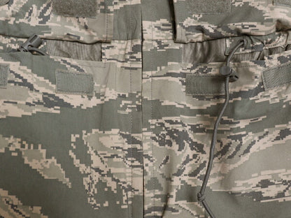 16年製 米軍実物 APECS デジタル タイガーカモ 迷彩 ゴアテックス ジャケット X-SMALL SHORT 古着 軍物 ミリタリー USAF ABU エアフォース