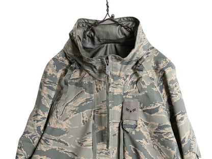 14年製 米軍実物 APECS デジタル タイガーカモ 迷彩 ゴアテックス ジャケット MEDIUM REGULAR 古着 軍物 ミリタリー USAF ABU エアフォース