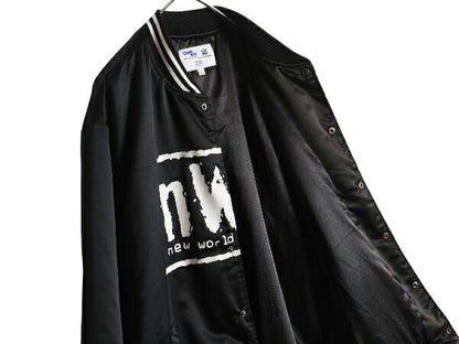 デッドストック NWO 中綿 ナイロン スタジャン メンズ L 両面 ロゴ プリント ジャンパー ブルゾン オフィシャル プロレス アメプロ 黒 WWE