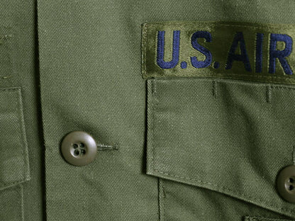 80s 米軍実物 US AIR FORCE ユーティリティ シャツ メンズ S / 85年製 ヴィンテージ ミリタリー アーミー 軍物 長袖シャツ OG507 ワッペン