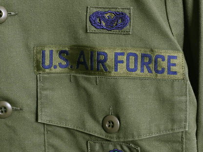 80s 米軍実物 US AIR FORCE ユーティリティ シャツ メンズ S / 85年製 ヴィンテージ ミリタリー アーミー 軍物 長袖シャツ OG507 ワッペン