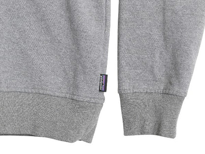 パタゴニア ワンポイント クルーネック スウェット メンズ L 古着 18年製 アウトドア トレーナー 裏起毛 ストレッチ ミドルウェイト グレー