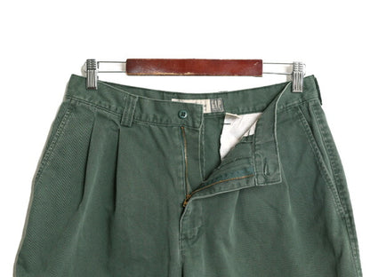 ギャップ  コットン チノ ショートパンツ メンズ 32 / GAP KHAKIS ショーツ 短パン 2タック ワンポイント 無地 リラックス フィット カーキ