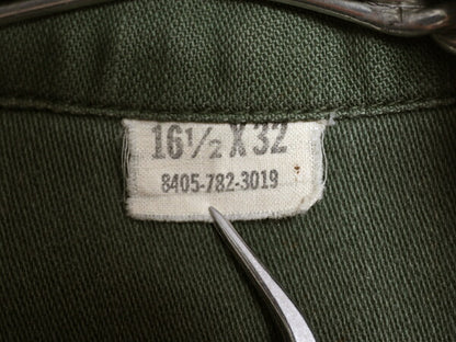 70s 米軍実物 US ARMY コットン サテン ユーティリティ シャツ メンズ L 程 70年製 ヴィンテージ ミリタリー アーミー OG107 シャツ袖 3rd