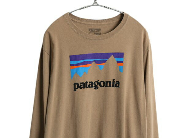 パタゴニア プリント 長袖 Tシャツ メンズ L / 17年製 古着 アウトドア ロンT ロングスリーブ グラフィック ステッカー ロゴT ベージュ P-6