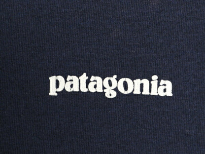 パタゴニア 両面 プリント 半袖 Tシャツ メンズ M 古着 18年製 アウトドア P6 ボックスロゴ バックプリント カットソー ゆったり ネイビー