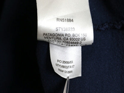 パタゴニア 両面 プリント 長袖 Tシャツ メンズ XS 古着 17年製 アウトドア ロンT ロングスリーブ ロゴT P6 バックプリント カットソー 紺