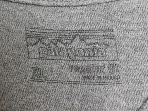 パタゴニア 両面 プリント 半袖 Tシャツ メンズ XL 17年製 アウトドア P6 ボックスロゴ オーガニック コットン カットソー 大きいサイズ 灰