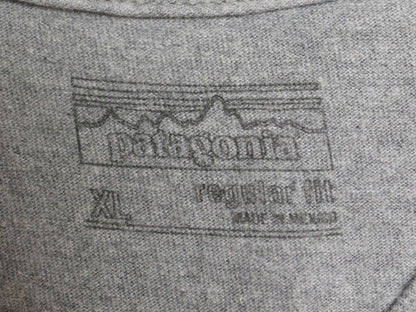 パタゴニア 両面 プリント 半袖 Tシャツ メンズ XL 17年製 アウトドア P6 ボックスロゴ オーガニック コットン カットソー 大きいサイズ 灰