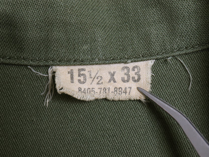60s 米軍実物 US ARMY コットン サテン ユーティリティ シャツ M ヴィンテージ OG107 シャツ袖 1st ミリタリー 軍物 ワッペン付き オリーブ