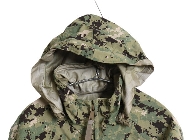 デッドストック 米軍実物 USN ネイビー ゴアテックス ジャケット X-SMALL X-SHORT 17年製 AOR2 ECWCS デジタル ウッドランドカモ 迷彩 軍物