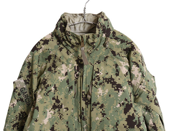 デッドストック 米軍実物 USN ネイビー ゴアテックス ジャケット X-SMALL X-SHORT 17年製 AOR2 ECWCS デジタル ウッドランドカモ 迷彩 軍物