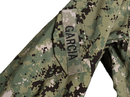 デッドストック 米軍実物 USN ネイビー ゴアテックス ジャケット X-SMALL X-SHORT 17年製 AOR2 ECWCS デジタル ウッドランドカモ 迷彩 軍物