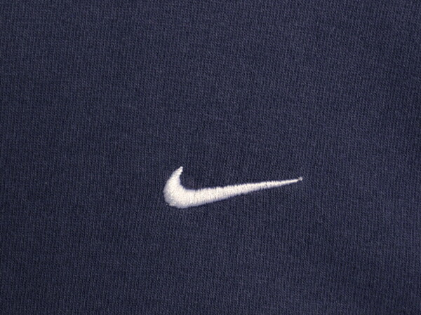 00s ナイキ スモール スウッシュ 刺繍 半袖 Tシャツ メンズ M オールド コットン ワンポイント クルーネック シンプル カットソー ネイビー