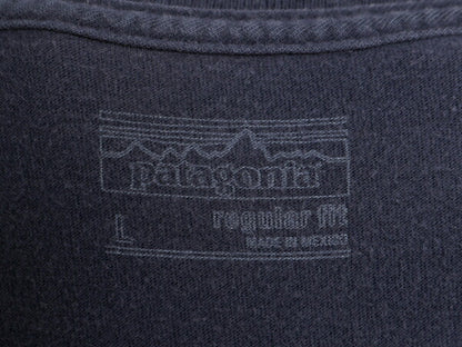17年製 パタゴニア 両面 プリント 半袖 Tシャツ メンズ L / 古着 Patagonia アウトドア P-6 バックプリント ボックスロゴ クルーネック 紺