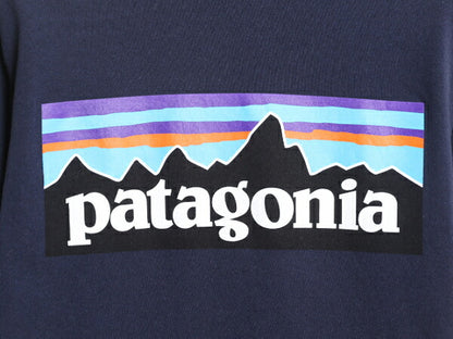 21年製 パタゴニア 両面 プリント 長袖 Tシャツ メンズ XS / 古着 Patagonia アウトドア ロンT ロングスリーブ ロゴT P6 バックプリント 紺