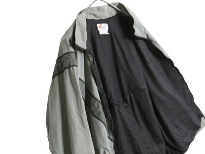 90s 99年製 米軍実物 US ARMY ナイロン トレーニング ジャケット MEDIUM SHORT / オールド 軍物 PFU ミリタリー ブルゾン ジャンパー 灰
