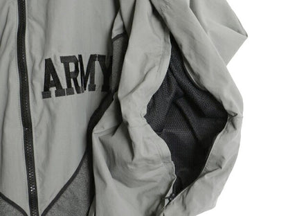 90s 99年製 米軍実物 US ARMY ナイロン トレーニング ジャケット MEDIUM SHORT / オールド 軍物 PFU ミリタリー ブルゾン ジャンパー 灰