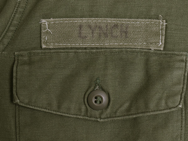 70s 米軍実物 US ARMY コットン サテン ユーティリティ シャツ M ヴィンテージ OG107 シャツ袖 3rd ミリタリー 軍物 ワッペン 付き カーキ