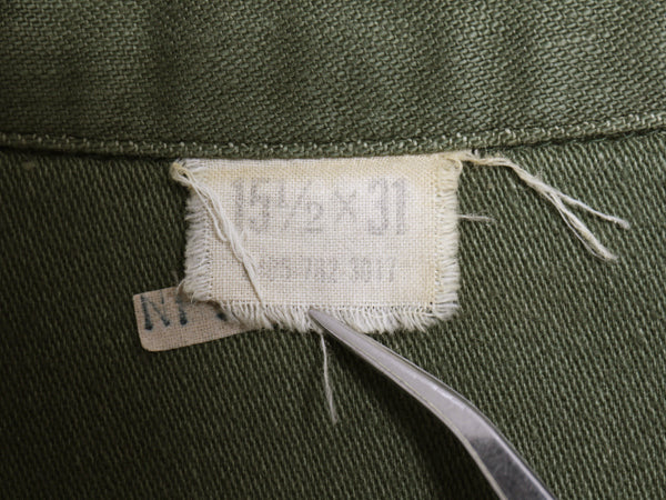 70s 米軍実物 US ARMY コットン サテン ユーティリティ シャツ M ヴィンテージ OG107 シャツ袖 3rd ミリタリー 軍物 ワッペン 付き カーキ