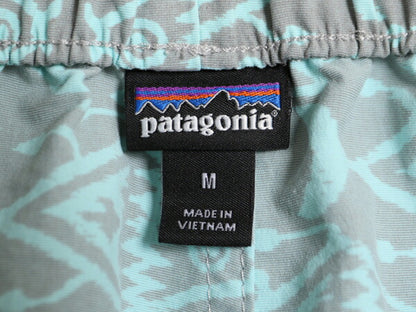 17年製 パタゴニア ベアリー バギーズ ショーツ レディース M 古着 Patagonia アウトドア ナイロン パンツ ショートパンツ フィッシュ 総柄