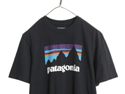 USA製 パタゴニア プリント 半袖 Tシャツ メンズ XS 17年製 アウトドア グラフィック アート イラスト ステッカー カットソー シンプル 黒