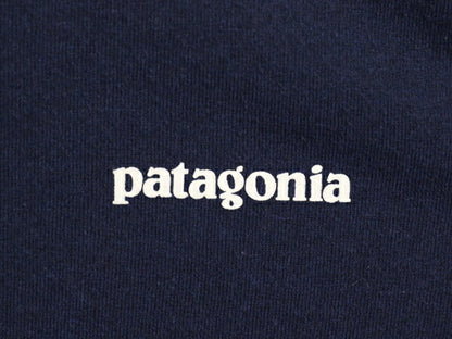 19年製 パタゴニア 両面 プリント 長袖 Tシャツ メンズ XS / 古着 Patagonia アウトドア ロンT ロングスリーブ ロゴT P6 バックプリント 紺
