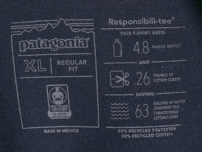 パタゴニア 両面 プリント 半袖 Tシャツ メンズ XL 古着 18年製 アウトドア P6 ボックスロゴ バックプリント クルーネック 大きいサイズ 紺