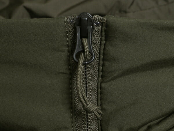 ノースフェイス 中綿 ナイロン ジャケット メンズ S 古着 The North Face フルジップ ブルゾン アウトドア ハイネック ワンポイント カーキ