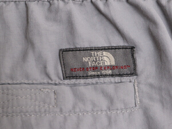 ノースフェイス ナイロン カーゴ ショート パンツ レディース L 古着 The North Face ショーツ 短パン 半パン アウトドア ワンポイント 灰