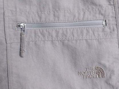 ノースフェイス ナイロン カーゴ ショート パンツ レディース L 古着 The North Face ショーツ 短パン 半パン アウトドア ワンポイント 灰