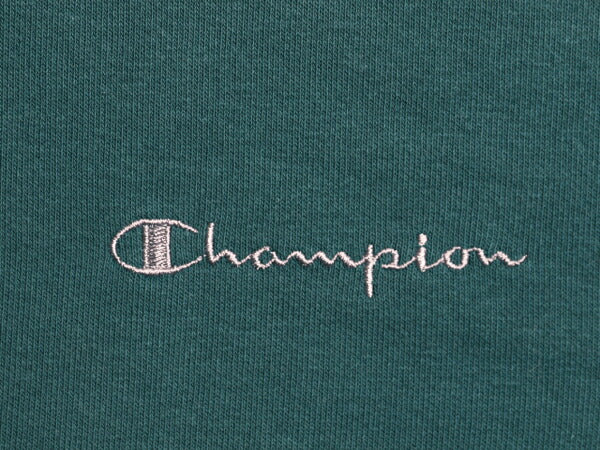 チャンピオン ワンポイント スウェット メンズ レディース L 程 古着 Champion 裏起毛 トレーナー スクリプト ロゴ 刺繍 クルーネック 前V