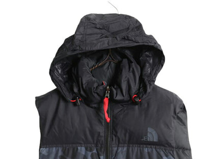 ノースフェイス 迷彩 ヌプシ ダウン ベスト メンズ S 古着 The North face NUPTSE 700フィル フルジップ 重ね着 前開き カモ ハイネック 黒