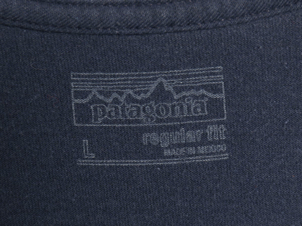 パタゴニア 両面 プリント 長袖 Tシャツ メンズ L / 17年製 アウトドア ロンT ロングスリーブ グラフィック バックプリント カットソー 紺