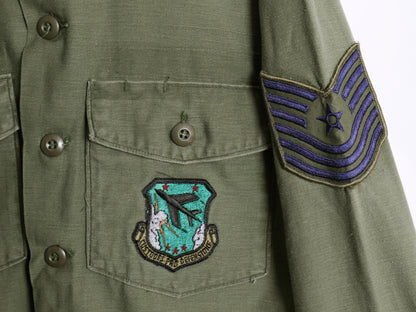 70s 米軍実物 US ARMY コットン サテン ユーティリティ シャツ M / 75年製 ヴィンテージ OG107 シャツ袖 4th 軍物 ミリタリー ワッペン付き