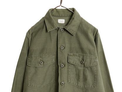 70s 米軍実物 US ARMY コットン サテン ユーティリティ シャツ L 74年製 ヴィンテージ OG107 シャツ袖 4th 軍物 ミリタリー 無地 オリーブ