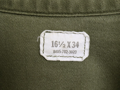 70s 米軍実物 US ARMY コットン サテン ユーティリティ シャツ L 74年製 ヴィンテージ OG107 シャツ袖 4th 軍物 ミリタリー 無地 オリーブ