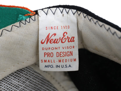 80s USA製 ニューエラ フェルト ワッペン付き ベースボール キャップ メンズ S M 古着 ヴィンテージ 帽子 ワンポイント ブラック オレンジ