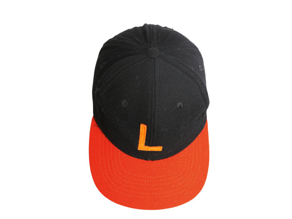 80s USA製 ニューエラ フェルト ワッペン付き ベースボール キャップ メンズ S M 古着 ヴィンテージ 帽子 ワンポイント ブラック オレンジ