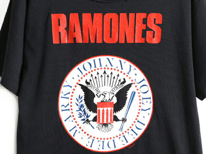 80s ビンテージ カットオフ ★ RAMONES 両面 プリント 半袖 Tシャツ ( メンズ M 程) 古着 80年代 ラモーンズ バンド ロック パンク 黒 黒T