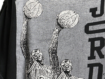 パキ綿 80s ビンテージ ★ NBA シカゴ ブルズ マイケル ジョーダン プリント 半袖 Tシャツ ( メンズ L 程) 古着 バスケ MICHAEL JORDAN 黒
