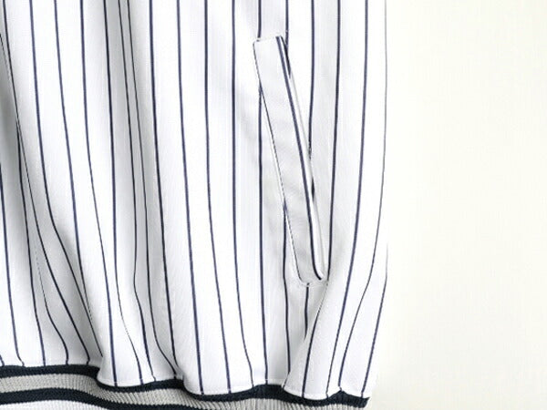 ■ MLB オフィシャル Stitches ヤンキース プルオーバー 半袖 ベースボール シャツ キッズ XL メンズ S 程 半袖シャツ 大リーグ 野球 紺 白