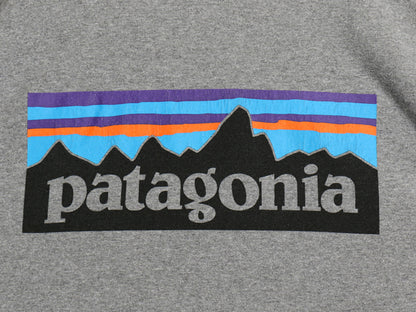 パタゴニア 両面 プリント 半袖 Tシャツ メンズ XXL / 18年製 アウトドア P6 ボックスロゴ バックプリント シンプル 大きいサイズ グレー
